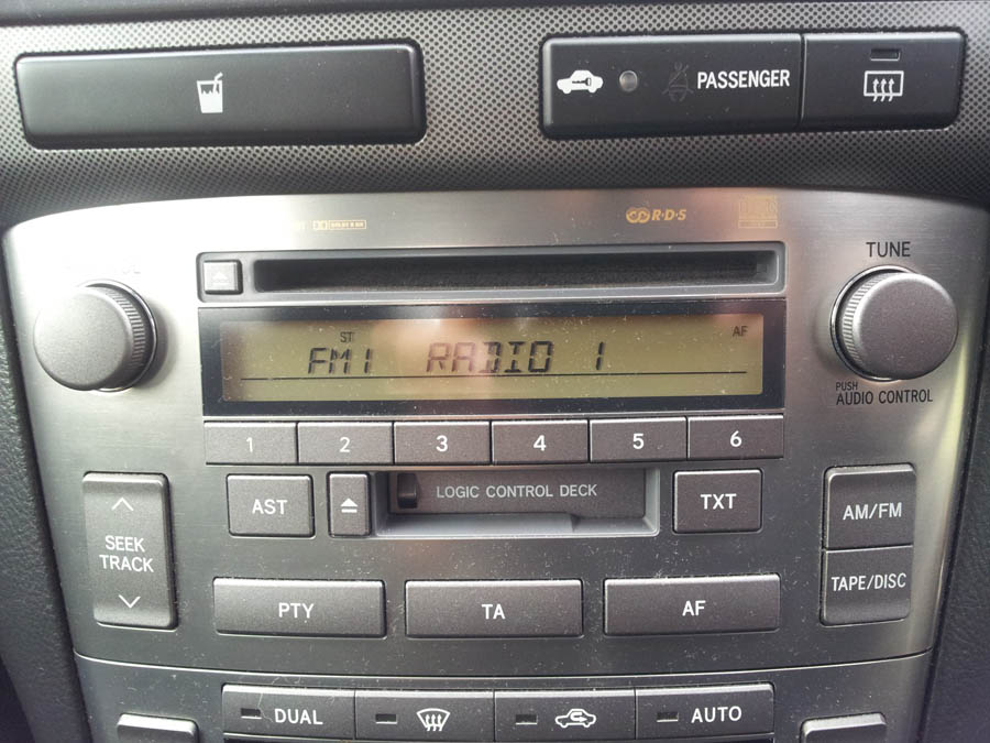 Toyota Avensis T3-X radio-cassette-player